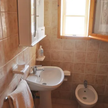 Casa A Pigna Casa vacanze *